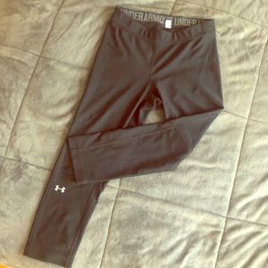 Under Armour crop leggings!